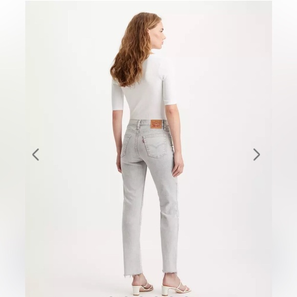 LEVI’S 724 HIGH RISE SLIM STRAIGHT WOMEN'S JEANS Size 25 Grey Raw Hem - Picture 3 of 15